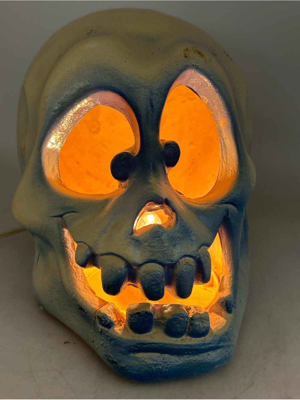 Vtg Rare Blue 1993 Trendmasters Foam Mold Light-Up Skeleton Skull Halloween